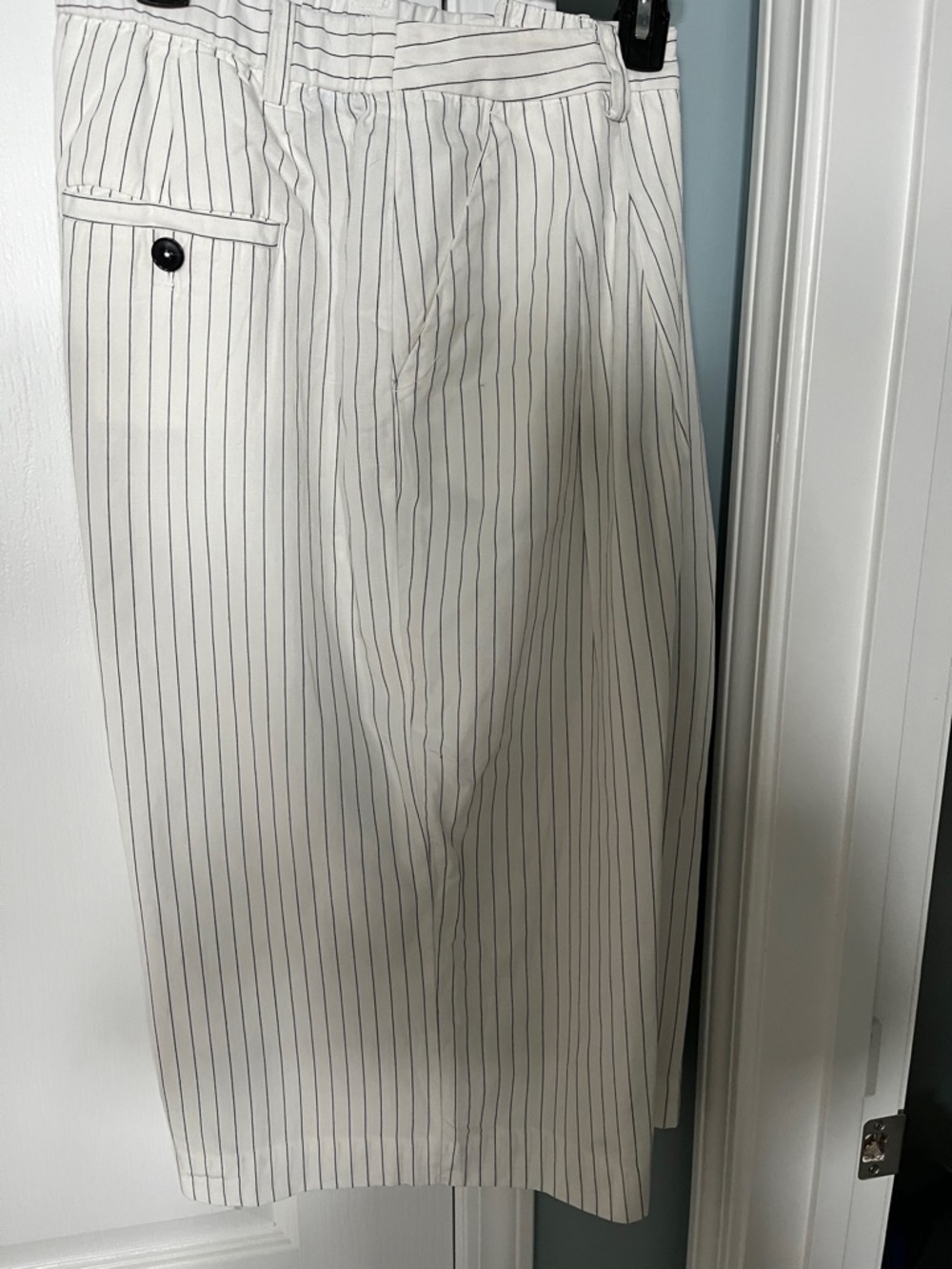 Anthropologie Maeve White wide leg capris with Black Pinstripes